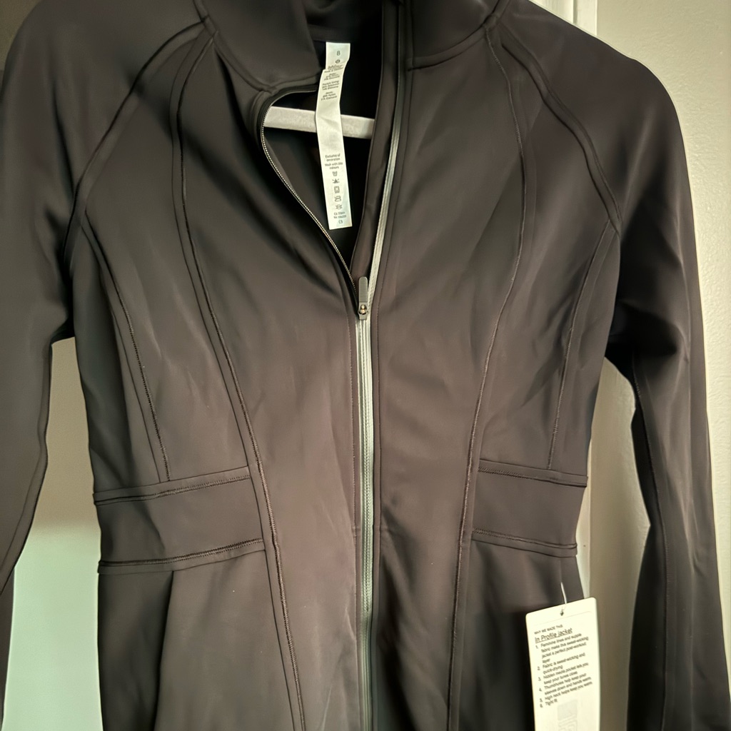 Bnwt Lululemon “In Profile Jacket” Size 8